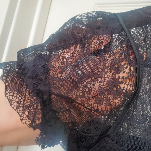 Bebe Lace Collar Bodycon Dress - Picture 2 of 4